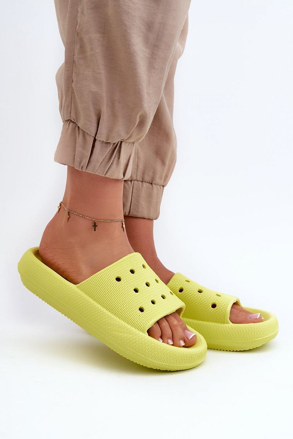 Flip-flops model 198176